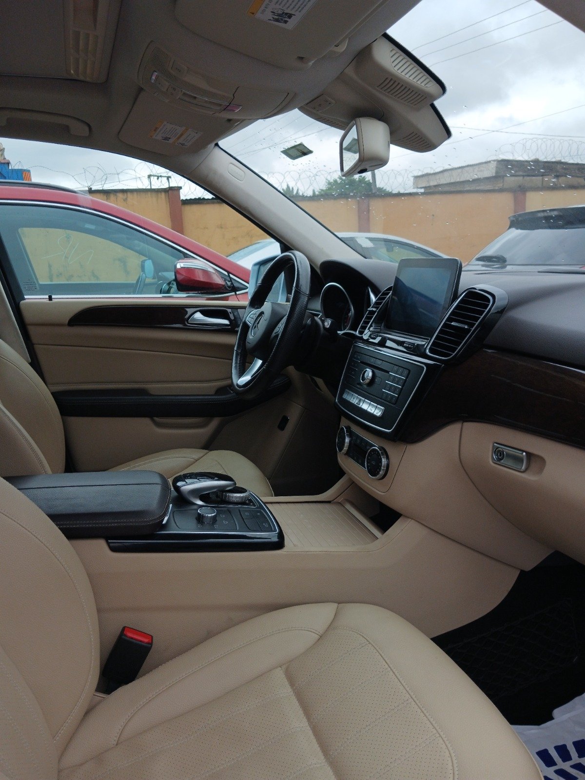 2017 Benz GLE 350 4MATIC photo 5
