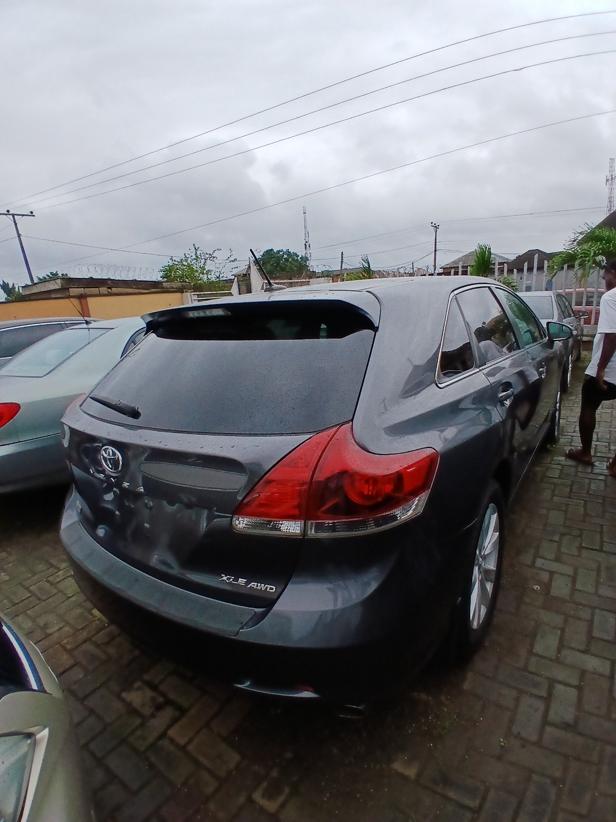 2016 Toyota Venza XLE photo 10