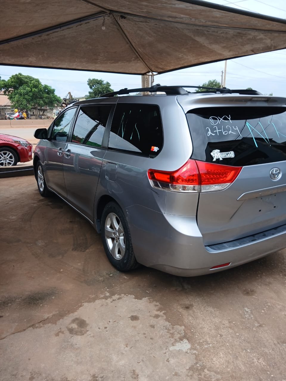 2013 Toyota Sienna 2013 Edition photo 4