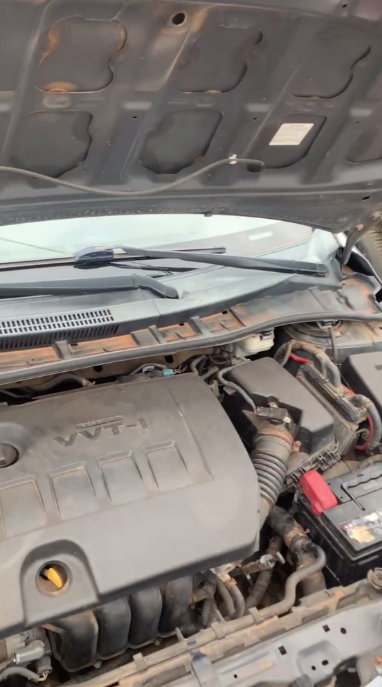 2013 Toyota Camry LE Sport photo 8
