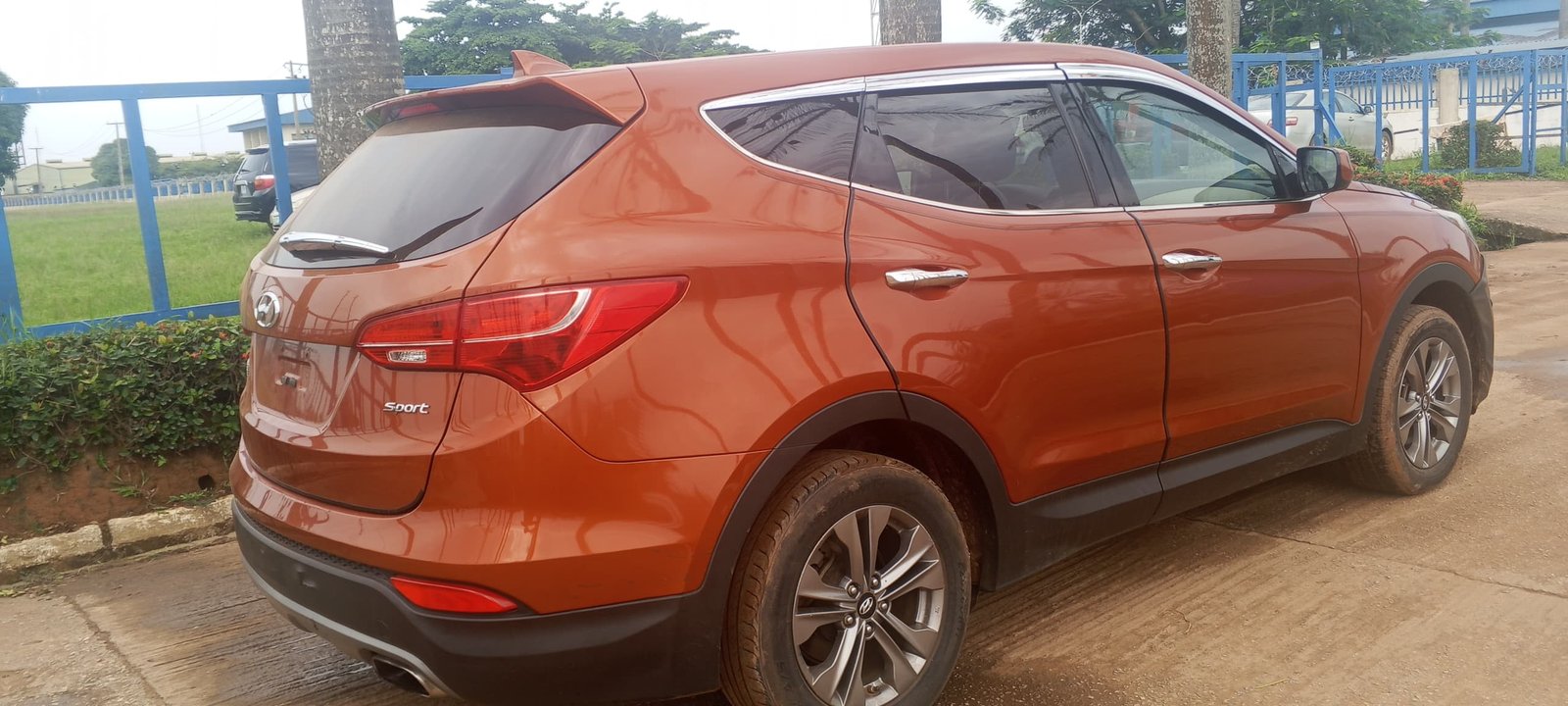 2015 Hyundai SANTA FE Sport 2.4L photo 2