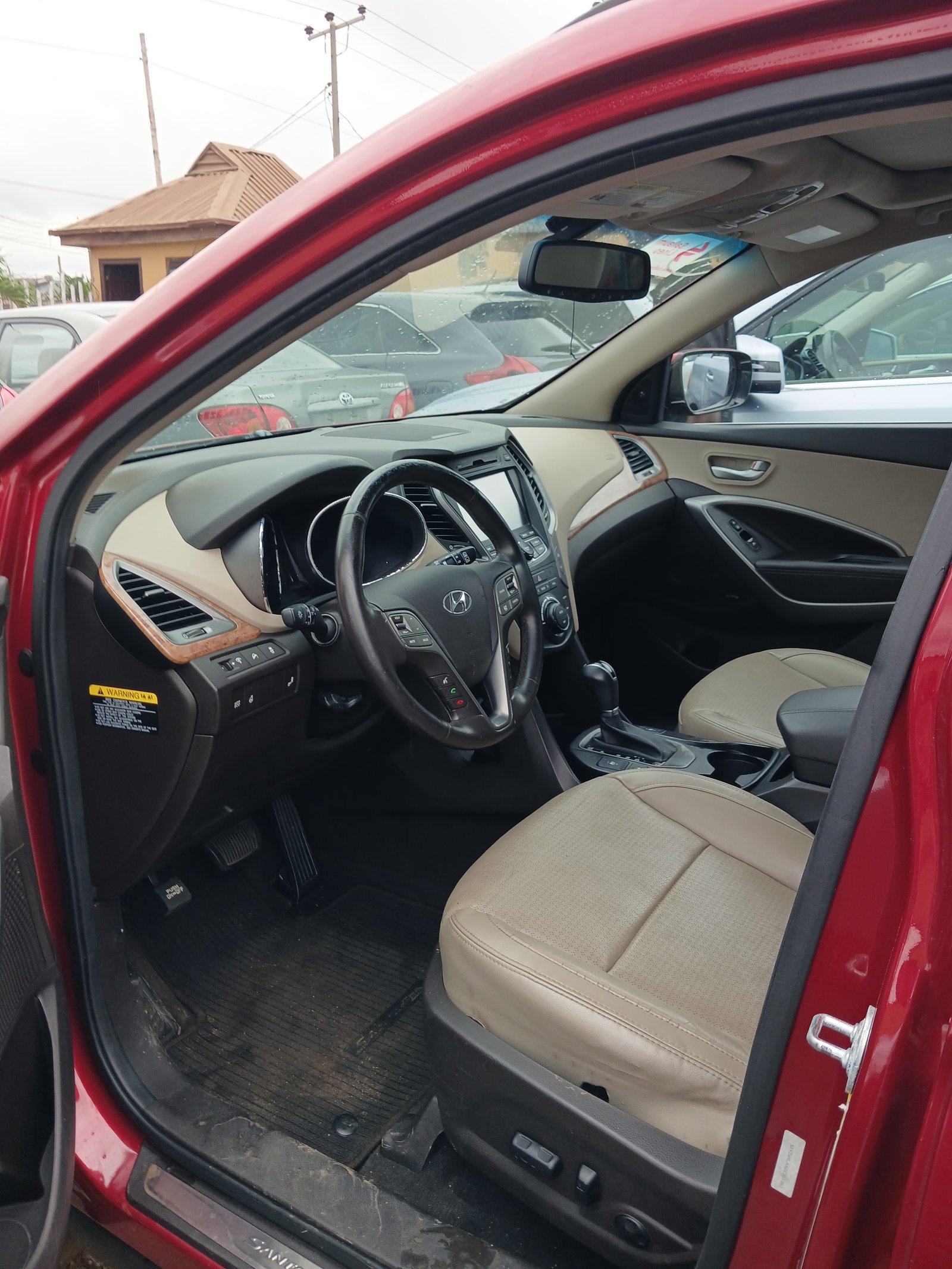 2016 Hyundai SANTA FE photo 5