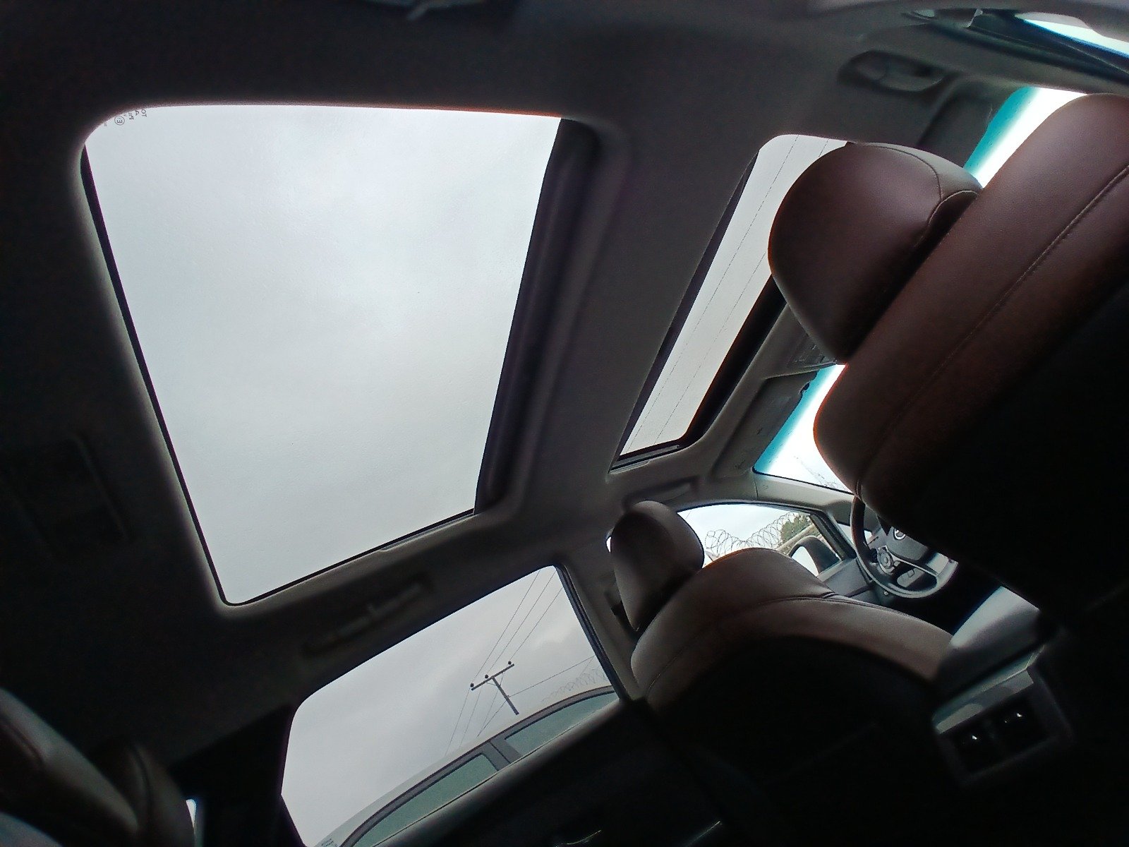 2016 Toyota Venza XLE photo 4